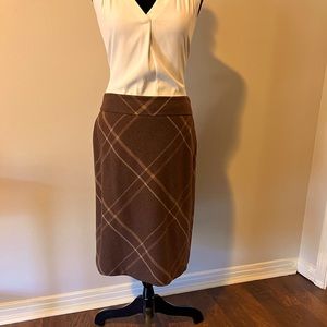 Ann Taylor Size 6 skirt
